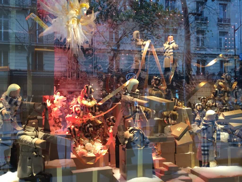 Printemps window display 