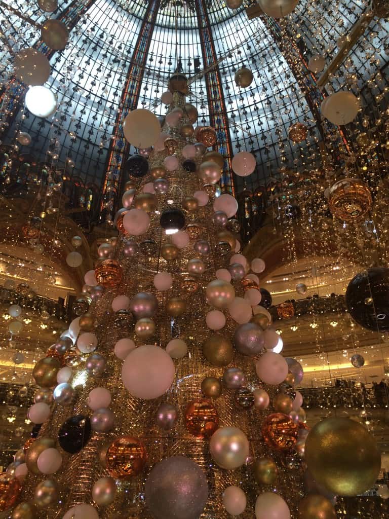 Christmas shopping in Paris