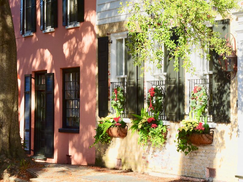 A visit to the French Quarter is one of the ten best things to do in Charleston