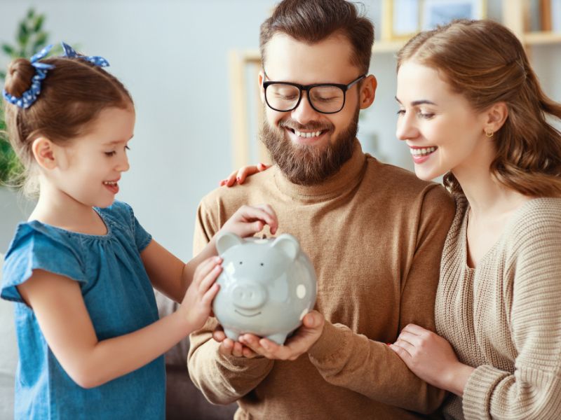 the best ways to save as a family