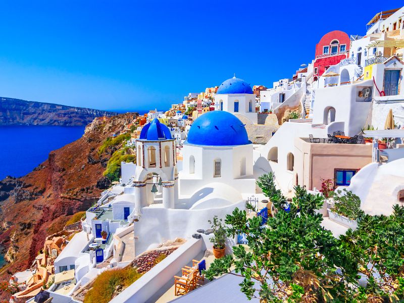 The 9 Most Convenient Europe Travel Packages for Stress-Free Vacations