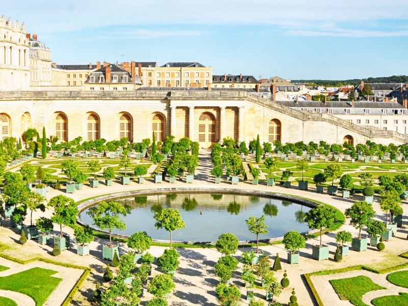 Top 10 travel destinations close to Paris