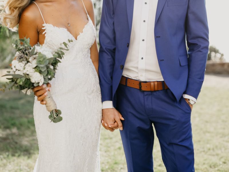 Dapper Grooms: Finding the Perfect Suit