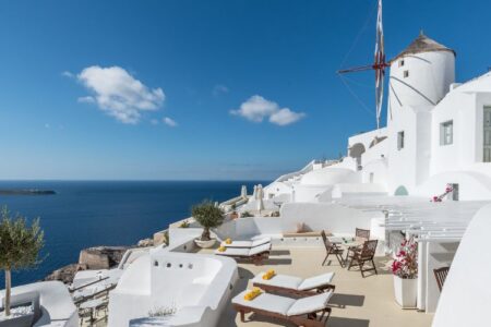 Fanari Villas Awarded Best Luxury Scenic View Hotel in Oia