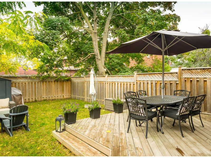 Maximizing Space: Small Yard Solutions by Deck Experts