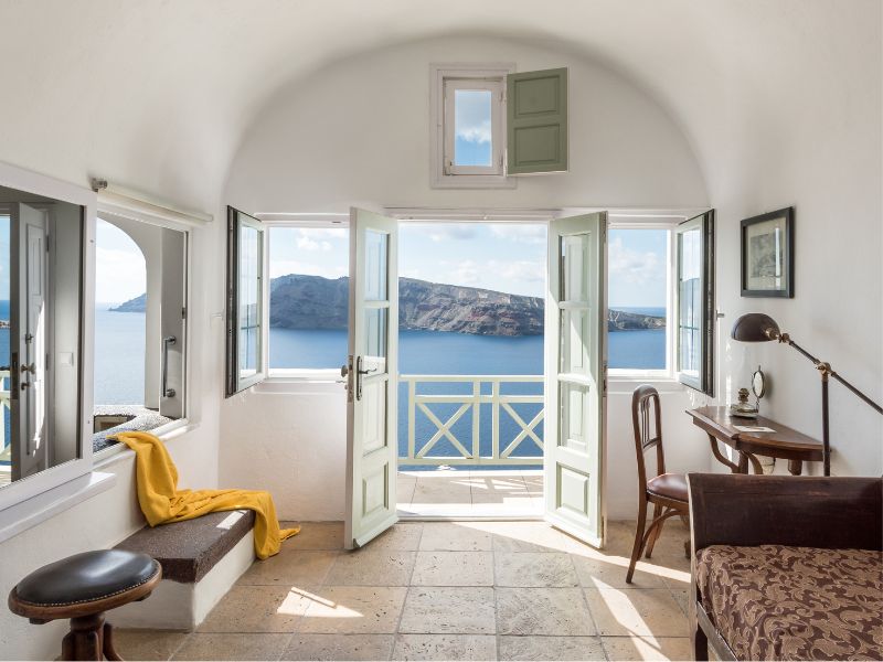 Fanari Villas Awarded Best Luxury Scenic View Hotel in Oia