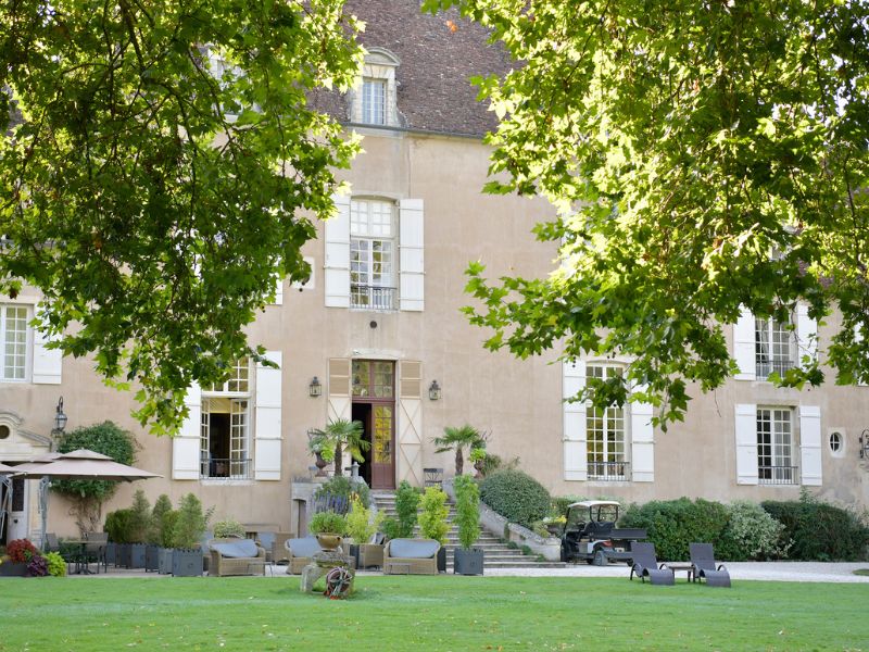 A Luxury Getaway in the Heart of Burgundy 