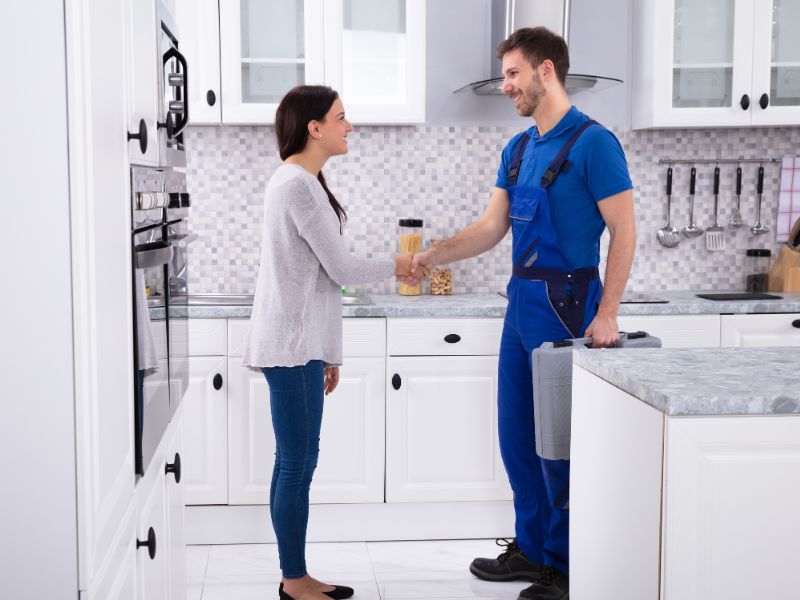 10 Tips To Find a Reliable Plumber in Your Area