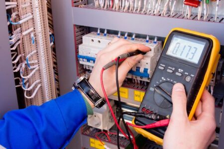 5 important reasons for any home to have professional electrical maintenance