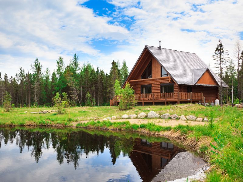 Ten Benefits of Owning a Lakeside Cabin