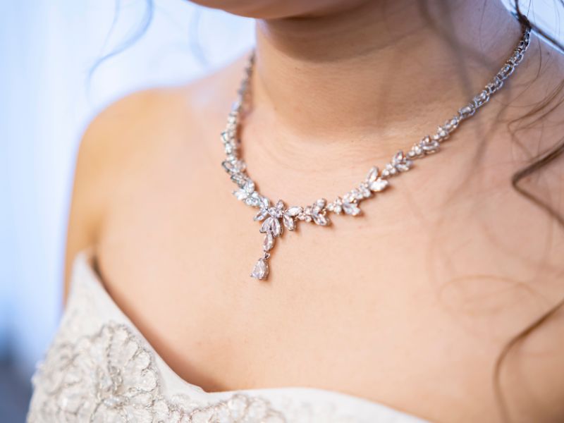 Essential Jewelry Pieces Every Bride Needs