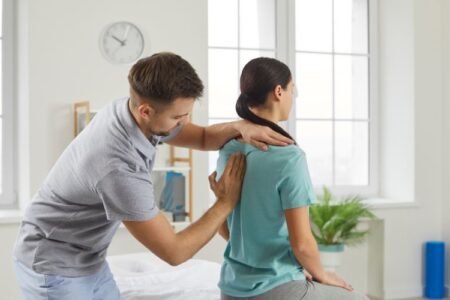 5 Tell-Tale Signs You Might Need a Chiropractor