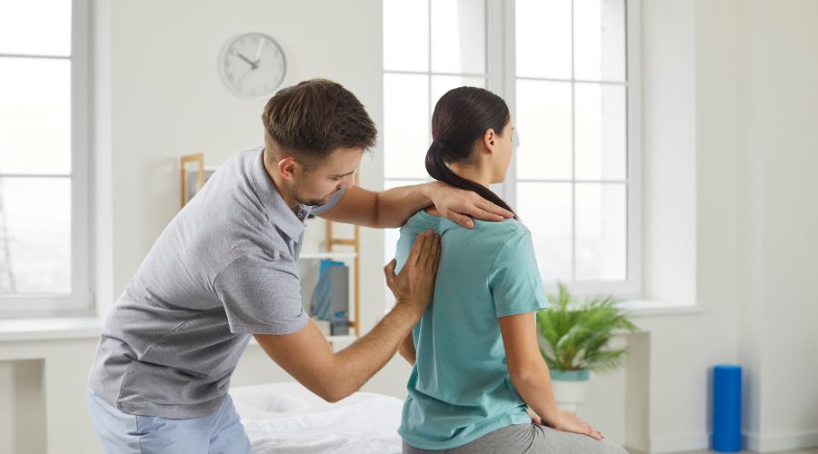 5 Tell-Tale Signs You Might Need a Chiropractor