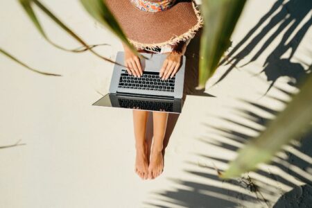 Creating a Productive Routine: A Digital Nomad’s Guide to Success