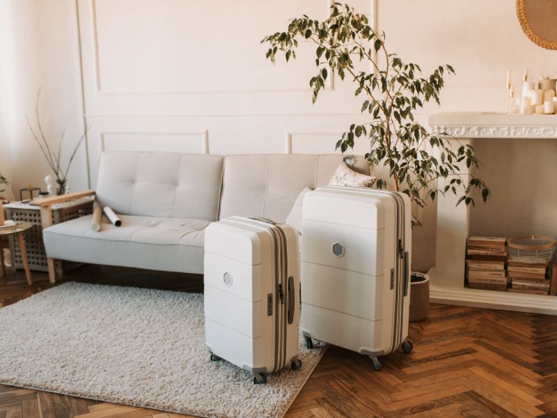 Luggage That Lasts: How to Spot Quality When Buying Your Next Suitcase