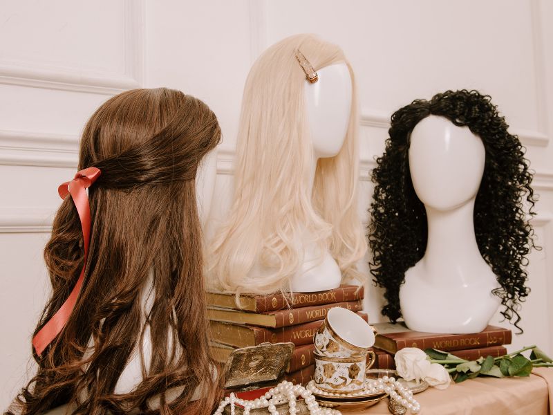 The Many Benefits of Hair Extensions and Wigs