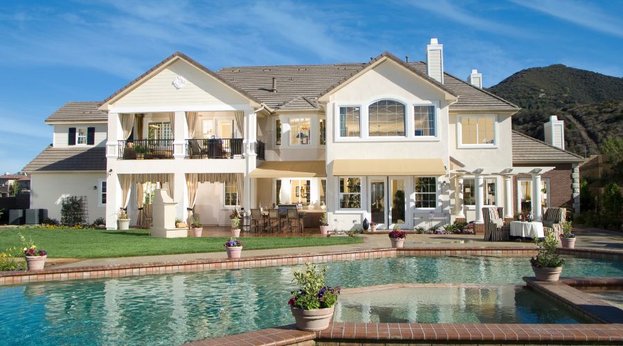 How to Budget for Your Luxury Home