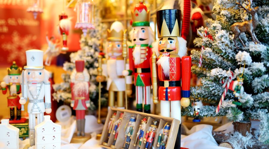 Wooden nutcrackers 