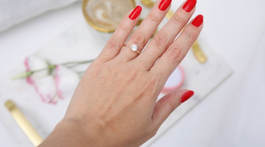 Why Round Cut Engagement Rings are a Classic Choice