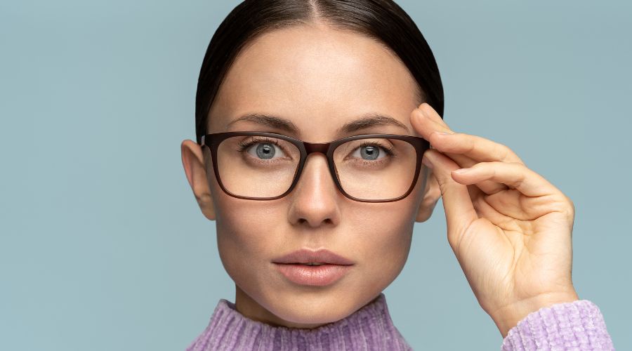 6 Eyewear Trends Every Glasses Wearer Should Know About